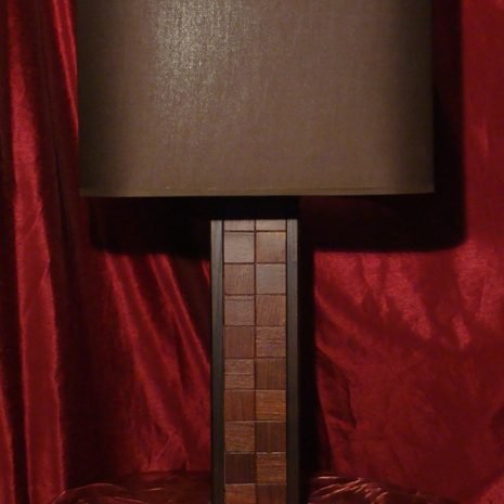 lampada in legno artigianale